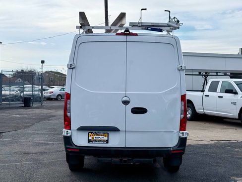 Used 2019 Freightliner Sprinter 2500 image 6