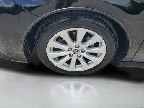 Used 2019 Toyota Camry LE w/ Convenience Package FWD image 26