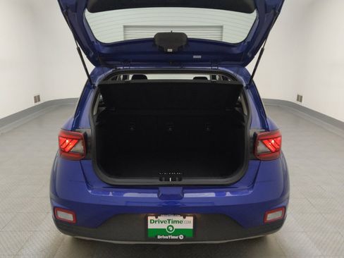 Used 2025 Hyundai Venue SE FWD image 29