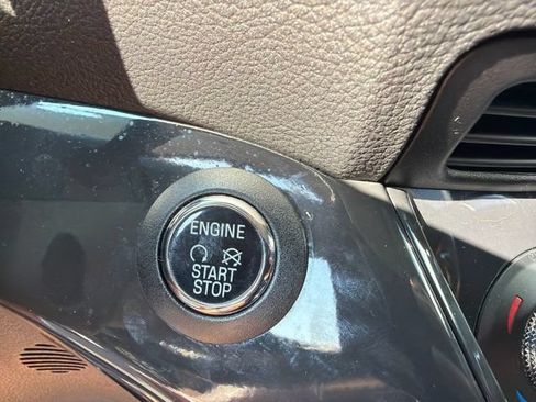 Used 2016 Ford Escape Titanium w/ Equipment Group 301A FWD image 10