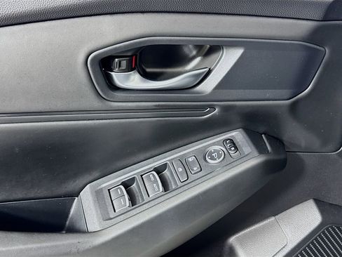 Used 2025 Honda Accord SE image 15