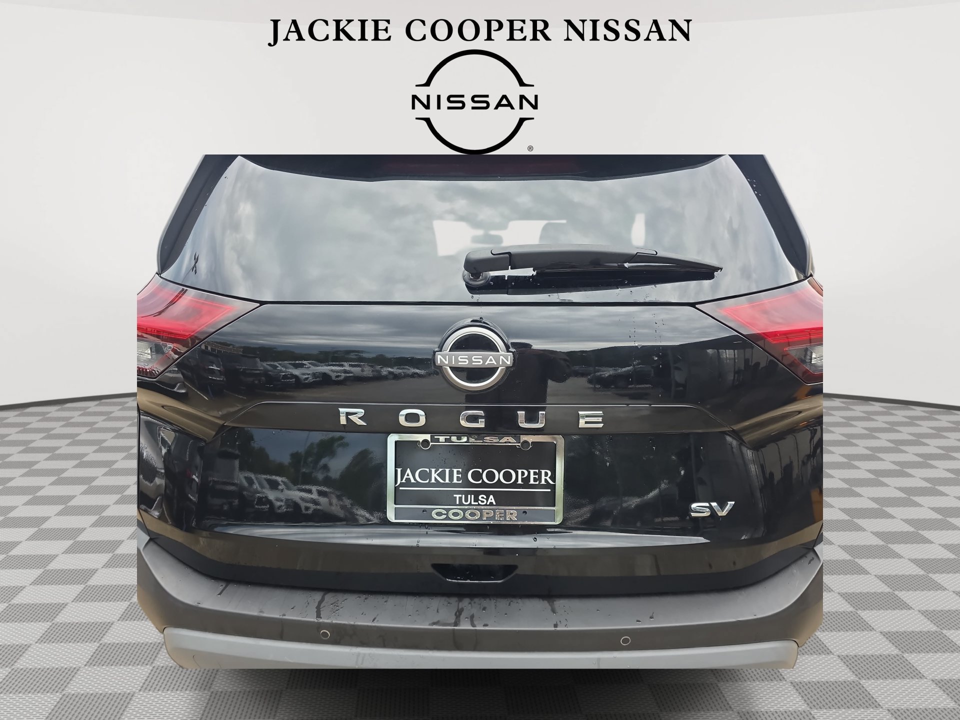 Used 2023 Nissan Rogue SV FWD image 6