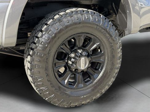 Used 2022 Ford F250 Lariat w/ Tremor Off-Road Package image 10