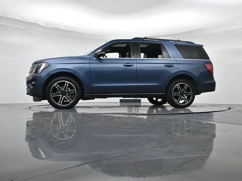 Certified 2019 Ford Expedition Limited w/ Equipment Group 303A AWD/4WD image 42