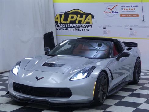 Used 2018 Chevrolet Corvette Stingray Coupe image 5
