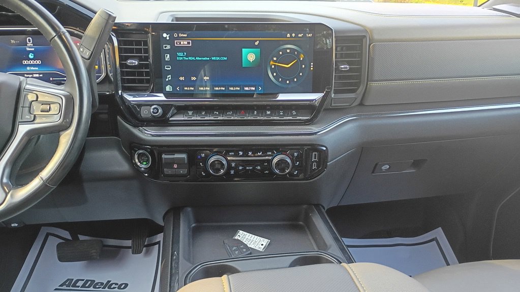 Used 2024 Chevrolet Silverado 2500 ZR2 AWD/4WD image 12