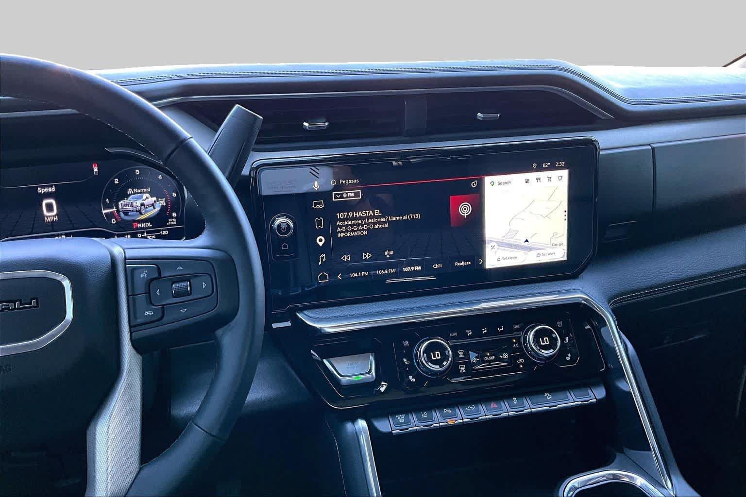 Used 2024 GMC Sierra 2500 Denali w/ Denali Reserve Package AWD/4WD image 7