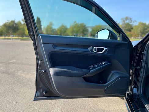 Used 2022 Honda Civic LX image 11