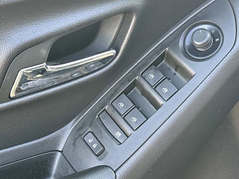 Certified 2022 Chevrolet Trax LS w/ Tint and Cruise Package image 17