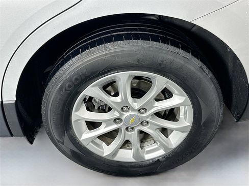 Used 2018 Chevrolet Equinox LT image 29