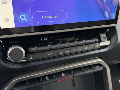 New 2026 Toyota Tundra SR5 AWD/4WD image 18