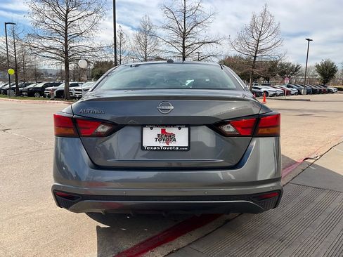 Used 2025 Nissan Altima 2.5 SV image 7