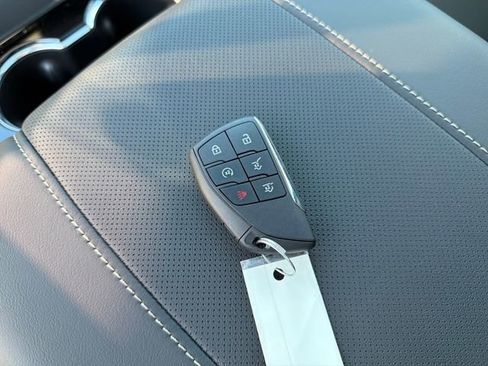 New 2026 Chevrolet Suburban Premier image 53