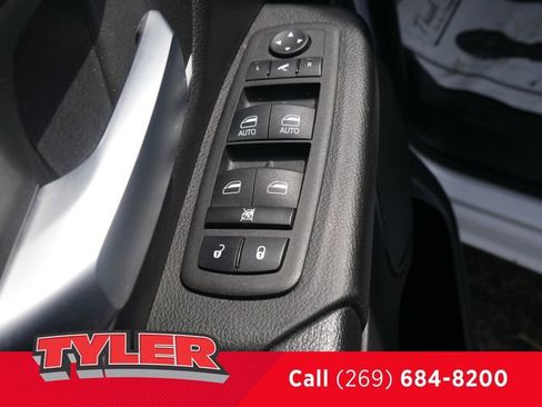 Used 2023 RAM 1500 Big Horn AWD/4WD image 24