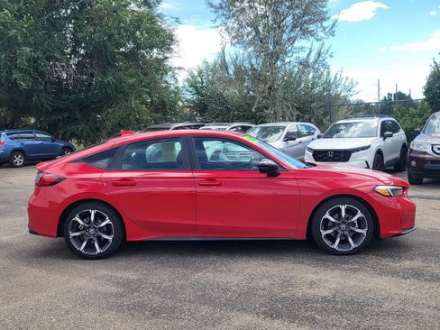 Used 2025 Honda Civic Sport Touring image 4