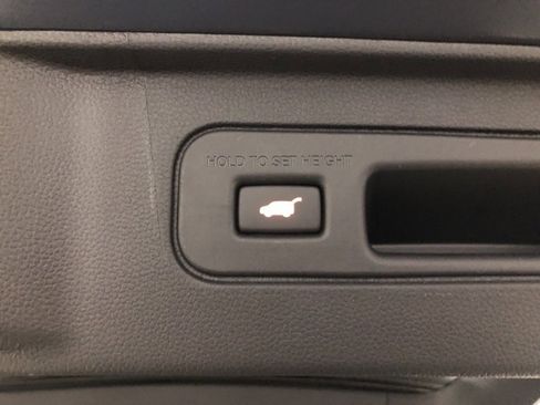 New 2026 Honda Pilot Touring image 9