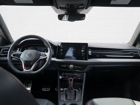Certified 2025 Volkswagen Jetta GLI Autobahn image 21