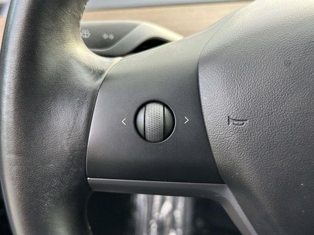 Used 2019 Tesla Model 3 Standard Range Plus RWD image 23