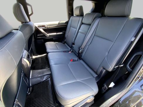 Used 2023 Lexus GX 460 Premium w/ Premium Package AWD/4WD image 20