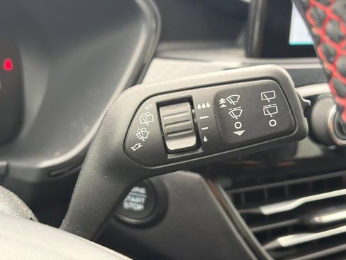 Used 2025 Ford Escape Active AWD/4WD image 26