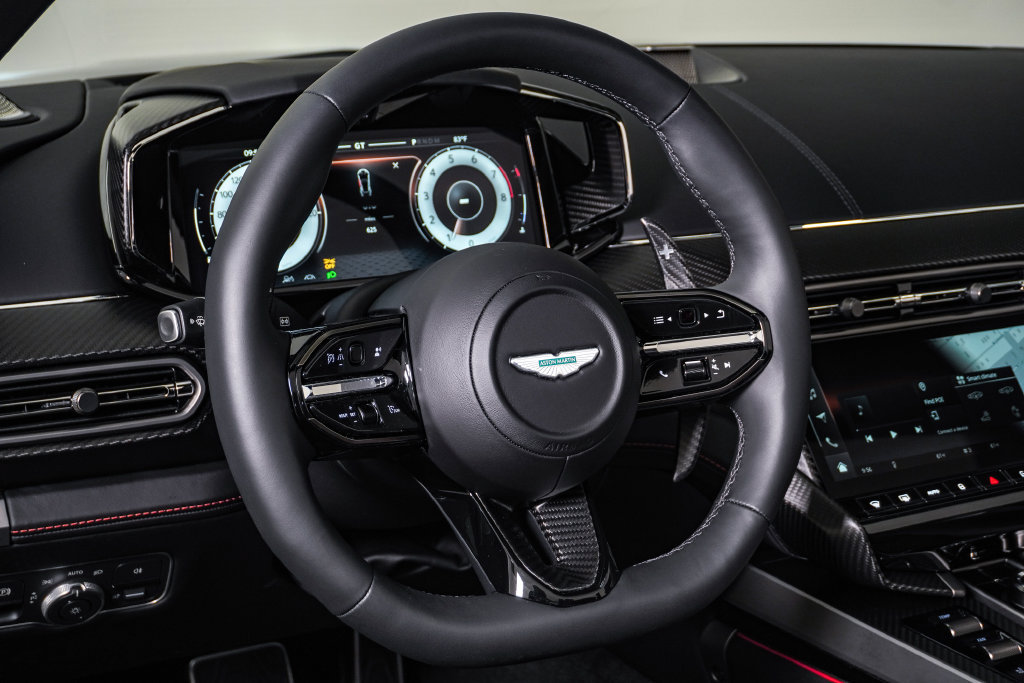 Used 2026 Aston Martin Vanquish Convertible RWD image 27
