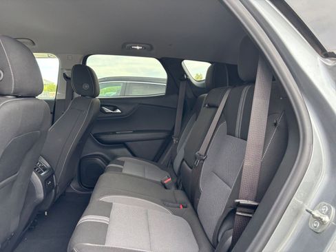 Used 2025 Chevrolet Blazer LT image 25
