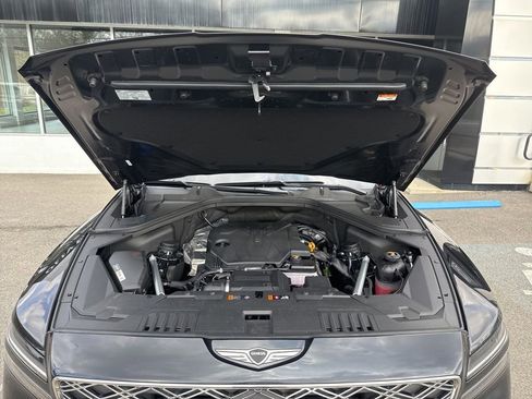 Used 2025 Genesis GV80 2.5T Standard AWD/4WD image 32