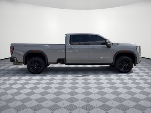 Certified 2025 GMC Sierra 3500 AT4 w/ Technology Package AWD/4WD image 8