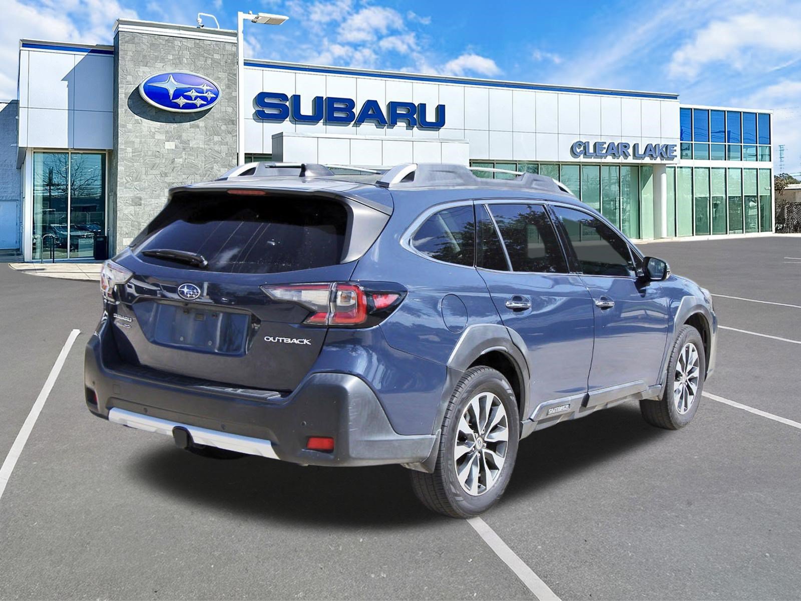 Used 2023 Subaru Outback Touring XT AWD/4WD image 6