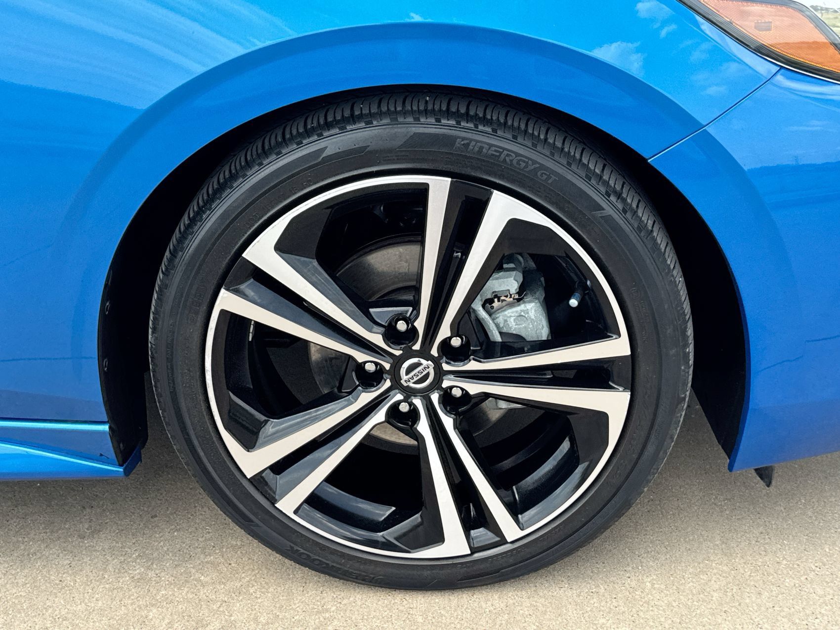 Used 2020 Nissan Sentra SR FWD image 10