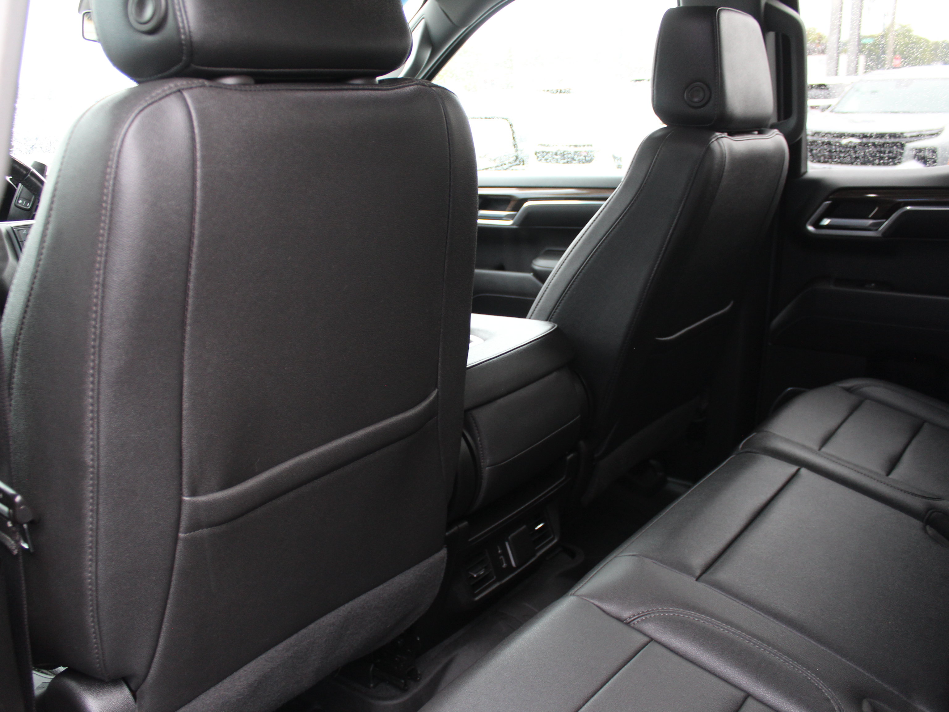 Used 2022 Chevrolet Silverado 1500 LT w/ Safety Package AWD/4WD image 22