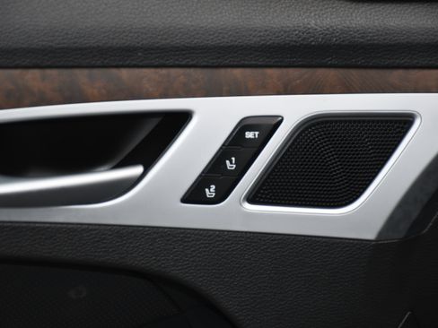 Used 2015 Hyundai Genesis 3.8 w/ Option Group 04 image 12