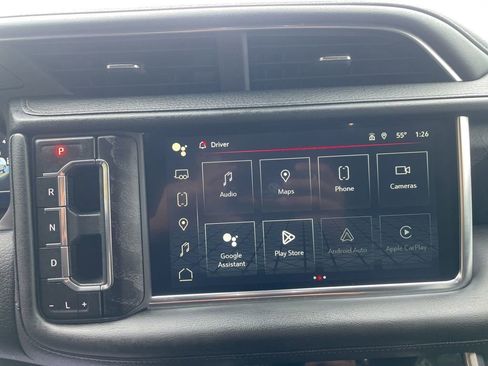 Used 2024 GMC Yukon XL Denali image 32