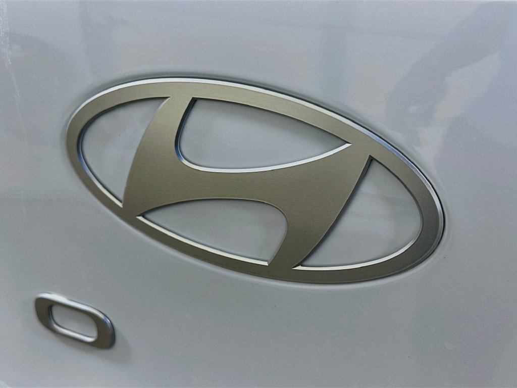 New 2027 Hyundai Kona SE FWD image 20