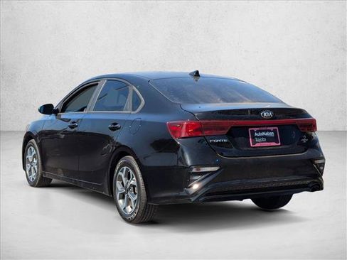 Used 2020 Kia Forte LXS image 8