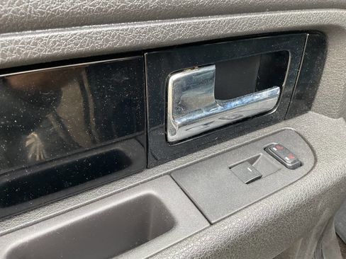 Used 2014 Ford F150 Limited image 14