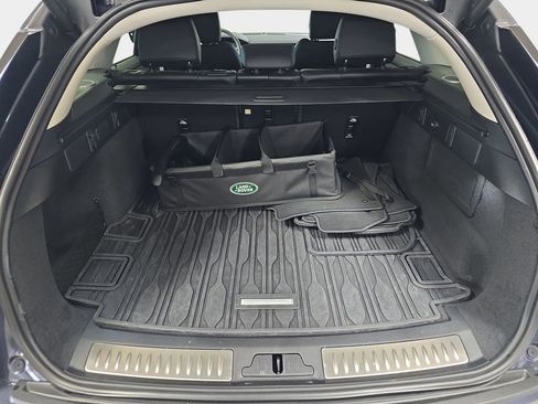 Used 2025 Land Rover Range Rover Velar Dynamic SE image 30