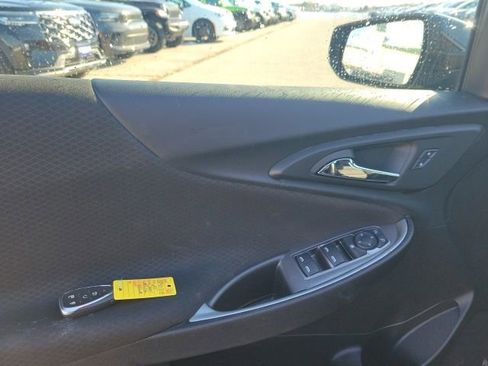 Used 2025 Chevrolet Malibu LT image 12