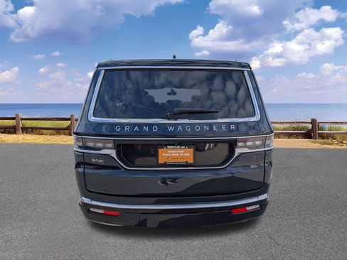 Used 2024 Jeep Grand Wagoneer Series I w/ Convenience Group III image 7
