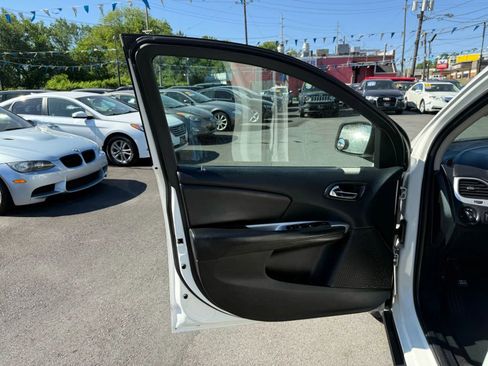 Used 2016 Dodge Journey SXT image 15