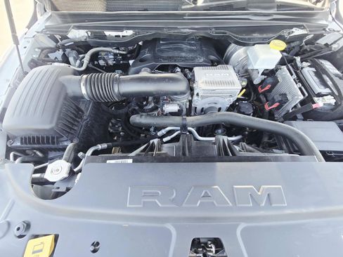 Used 2021 RAM 1500 Laramie w/ Sport Appearance Package AWD/4WD image 18