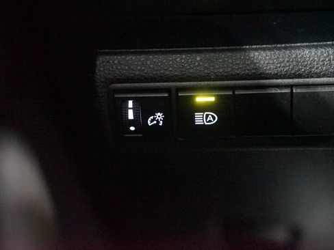 Certified 2024 Toyota Corolla LE image 22