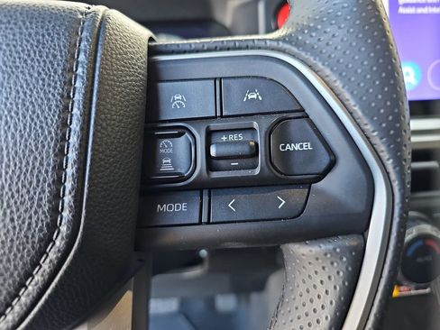 Used 2025 Toyota 4Runner TRD Off-Road Premium image 12