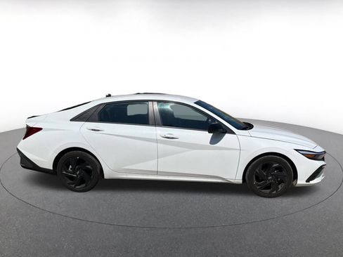 Used 2026 Hyundai Elantra Sport FWD image 17