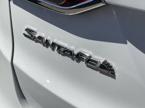 Used 2017 Hyundai Santa Fe Sport FWD image 6