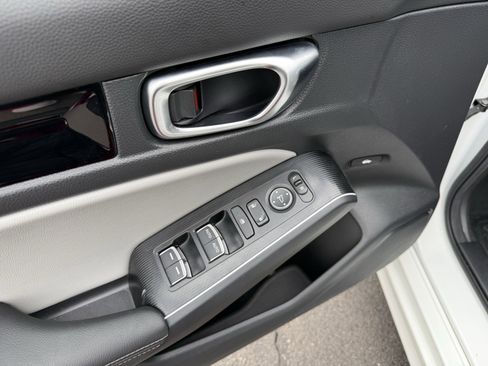 Used 2025 Honda Civic Sport Touring image 22