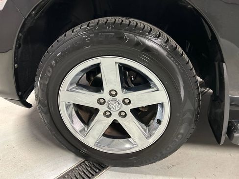 Used 2017 RAM 1500 Express image 9