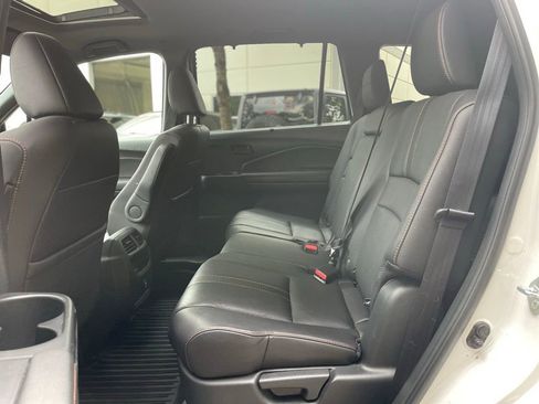 Used 2023 Honda Passport TrailSport image 23