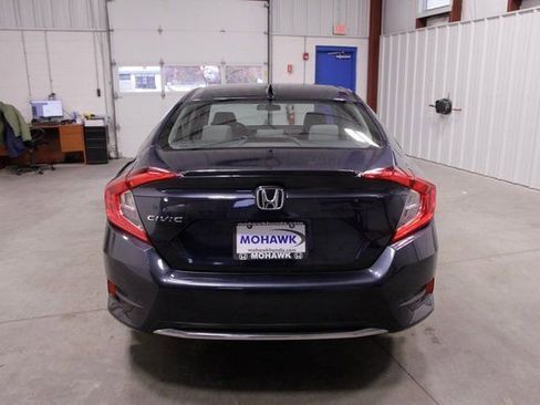 Used 2019 Honda Civic EX image 4