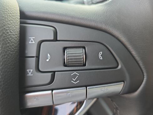 Certified 2024 Cadillac Escalade Premium Luxury w/ Performance Package AWD/4WD image 19